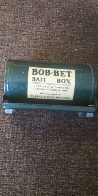 Vintage Bob Bet Bait Box
