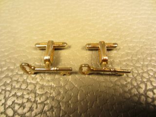Vintage Figural Skeleton Key Yellow Gold Plated Cuff Links 3