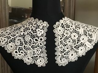 Stunning 19th C Irish Crochet Lace Collar (unfinished)