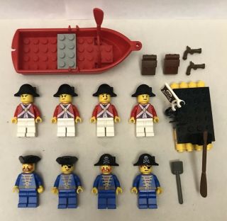 LEGO Vintage Minifigs 8 Imperial Guard Redcoats /pirate bluecoats,  Raft,  Boat 2