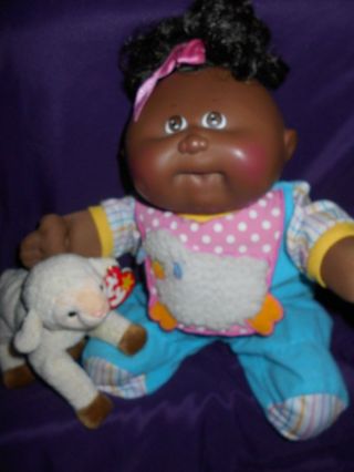 Vintage 1989 Cute Cabbage Patch Baby Doll In Cpk Clothes With Sheep Bib
