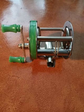 Vintage Great Lakes T - 450 Usa Casting Fishing Reel Engraved & Green Great Color