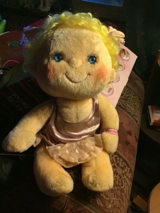 Vintage Kenner Hugga Bunch Precious Hugs Plush Doll Blonde Blond Yellow Hug 1985