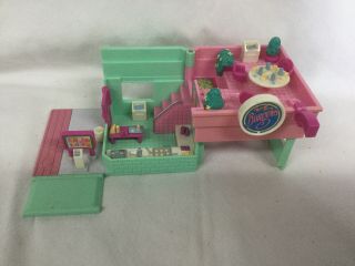Vintage Polly Pocket Drive - In Burger Joint Bluebird 1994