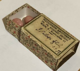 Antique Matchbox With 2 Miniature Rose Oneill Celluloid Jointed Kewpie Dolls