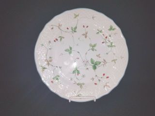 Mikasa Strawberry Fair (antique Green,  Berries & Blossoms,  D34030) Dinner Plate