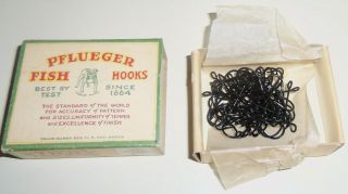 Vintage Pflueger Kirby Fishing Hooks 3221 - J w/Box 2/0 Japanned 4