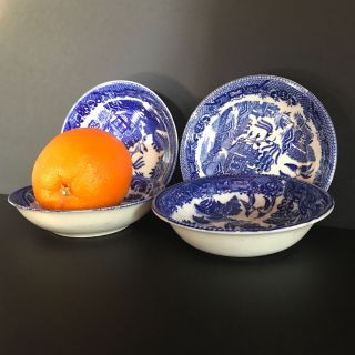Set Of 4 Small Vintage Antique Blue Willow 5 " Dessert Bowls