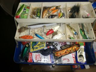 Vintage Metal Tackle Box Full Of Old Fishing Lures & Reel