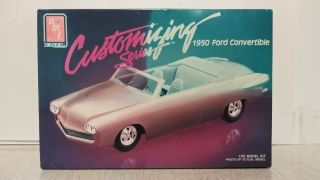 Vintage Amt 1/25 Scale 1950 Ford Convertible Plastic Model Kit