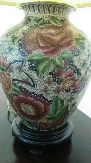 Gorgeous Vintage Wescal Asian Themed Oriental Porcelain Floral Lamp 21 - 1/2 " Tall