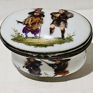Serves Style Antique Bronze Oramlu Hinge Porcelain Snuff Trinket Box Butterflies