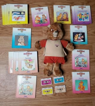 Vtg 1985 Teddy Ruxpin Toy Stuffed Animal Bear Worlds Of Wonder Books / Cassettes