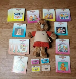 Vtg 1985 Teddy Ruxpin Toy Stuffed Animal Bear Worlds Of Wonder Books / Cassettes 2