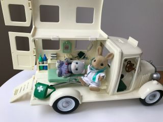 Calico Critters Sylvanian Families Ambulance Vehicle With Critters Htf
