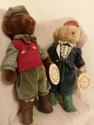 Gund Playthings Past Bears Becky 8121 & Willie 8131 Dressed 1983 1st Edition