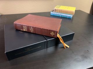 Niv Quentel Reference Bible Premium Antique Marble Brown Goatskin Leather