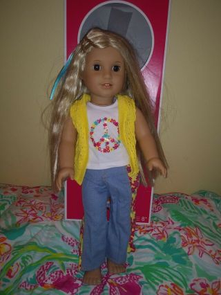 Veuc American Girl Julie Albright Doll Box And Book