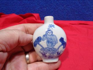 Antique Chinese Snuff Bottle Porcelain Blue & White 4