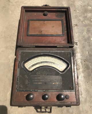 Antique Bristol Electric Pyrometer - Model 322 No 3503 - Waterbury Ct