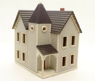 Vintage Gudgel Miniature House/dollhouse 1983 Ltd.  Ed.  Victorian Home 723