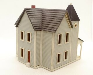 Vintage Gudgel Miniature House/Dollhouse 1983 Ltd.  Ed.  Victorian Home 723 4