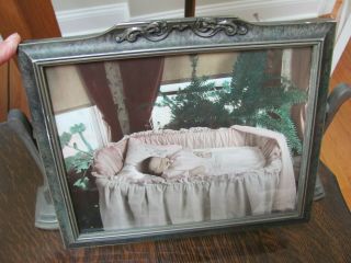 Antique Vtg 1920s Color Post - Mortem Infant - Baby In Bassinet W/deco Swivel Frame
