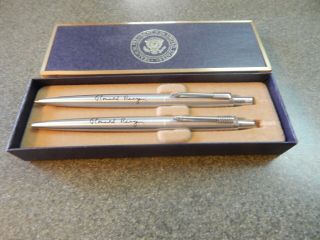Vintage Ronald Reagan Parker Pen & Pencil Set W/ Box Presidential Seal Signature
