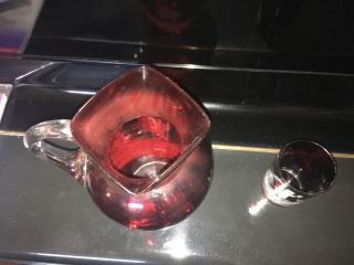 RARE ANTIQUE MARY GREGORY RUBY GLASS DIAMOND MOUTH PITCHER WITH TUMBLER 2