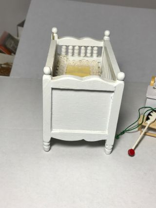 VINTAGE DOLLHOUSE MINIATURE CRIB TOY BOX AND MORE 4