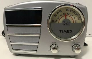 Timex Alarm Clock AM/FM Radio Silver T247S Battery Backup vintage retro look GUC 2