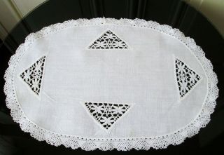 Vintage Oval Natural White Linen & Crochet Table Centre Doily - 41 Cm X 28 Cm