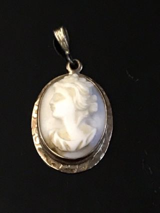 Gorgeous Antique Shell Cameo Pendant Set In 10k Yellow Gold H Below Scrap