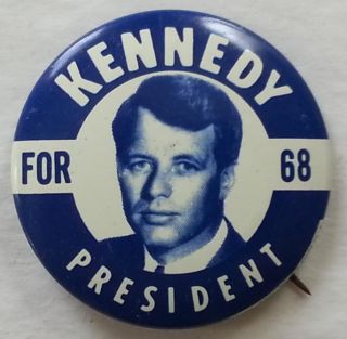 Robert F.  Kennedy Rfk 1968 Photo Presidential Campaign 1 1/2 " Pinback