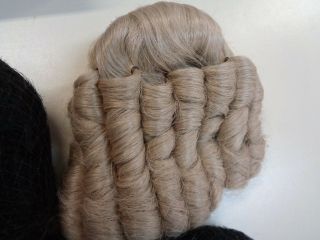 6 vintage doll wigs in assorted sizes 2