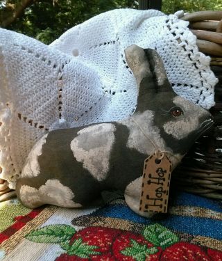 Primitive Folk Art Black Wht Bunny Rabbit Shelf Sitter Or Basket Filler Gift