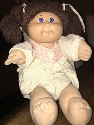 Cabbage Patch Doll Girl Brown Hair Eyes Pink Nightgown W/t Bloomers 1983 Vintage