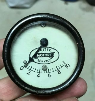 United Motors Service 10 Lb.  Oil Air Gauge Vintage Collectable Antique Steampunk