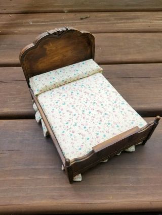 1/12 Scale Miniature Wooden Doll Bed With Mattress Bedding Dollhouse Accessory
