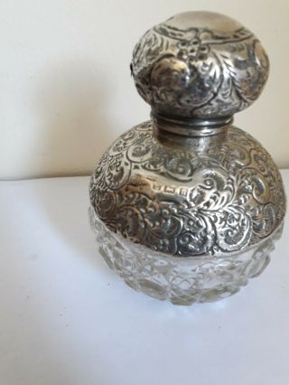 Solid Silver topped Cut Glass Perfume Bottle (Lid AF) J H Worrall 1907,  V.  Pretty 2
