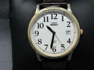 Vintage Timex Indiglo White Face & Date Battery & Leather Band Watch