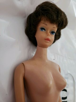 Vintage Dark Brunette Bubble Cut Barbie Doll 2