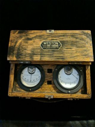 Antique Weston D.  C.  Voltmeter Model 441 Wooden Oak Case