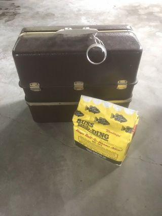 Vintage Umco 2080upb Tackle Box With Assorted Tackle