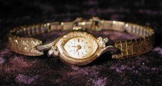 Vintage Bulova 23 Jewel Ladies 10k Rolled Gold Plate Wrist Watch Perfect
