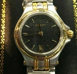 Ladies Gucci Vintage Watch 9040l