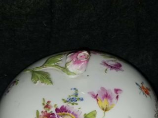 ANTIQUE MEISSEN porcelain HAND PAINTED FLORAL COVERED SUGAR BOWL rose finial 5