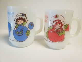 2 Anchor Hocking Mug Set Huckleberry Pie Strawberry Shortcake Coffee Mugs Cups