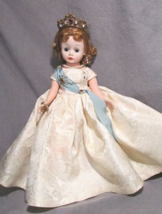 Vintage Madame Alexander 9 " Cissette Doll - Elegant Queen W/crown & Jewelry