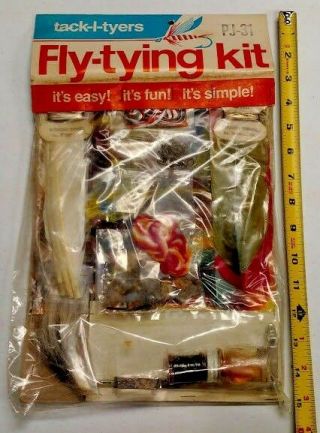 Vintage Tack - L - Tyers Fly Tying Kit Pj - 231 Fishing Tools Feathers Supplies